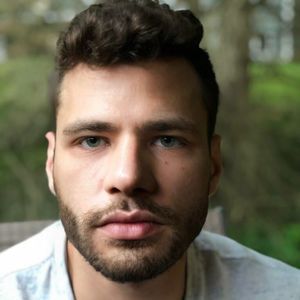 Meet your Posher, Travis